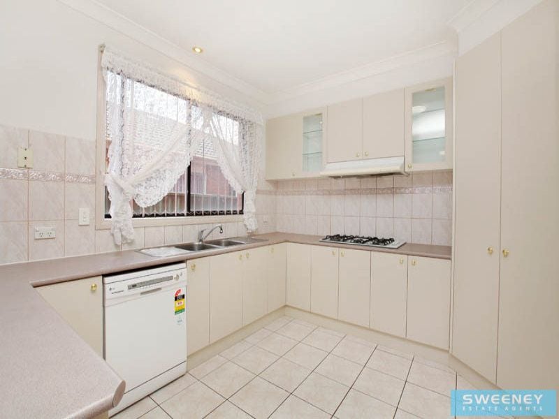 13 Kyneton Circuit, Caroline Springs - Thumbnail 8