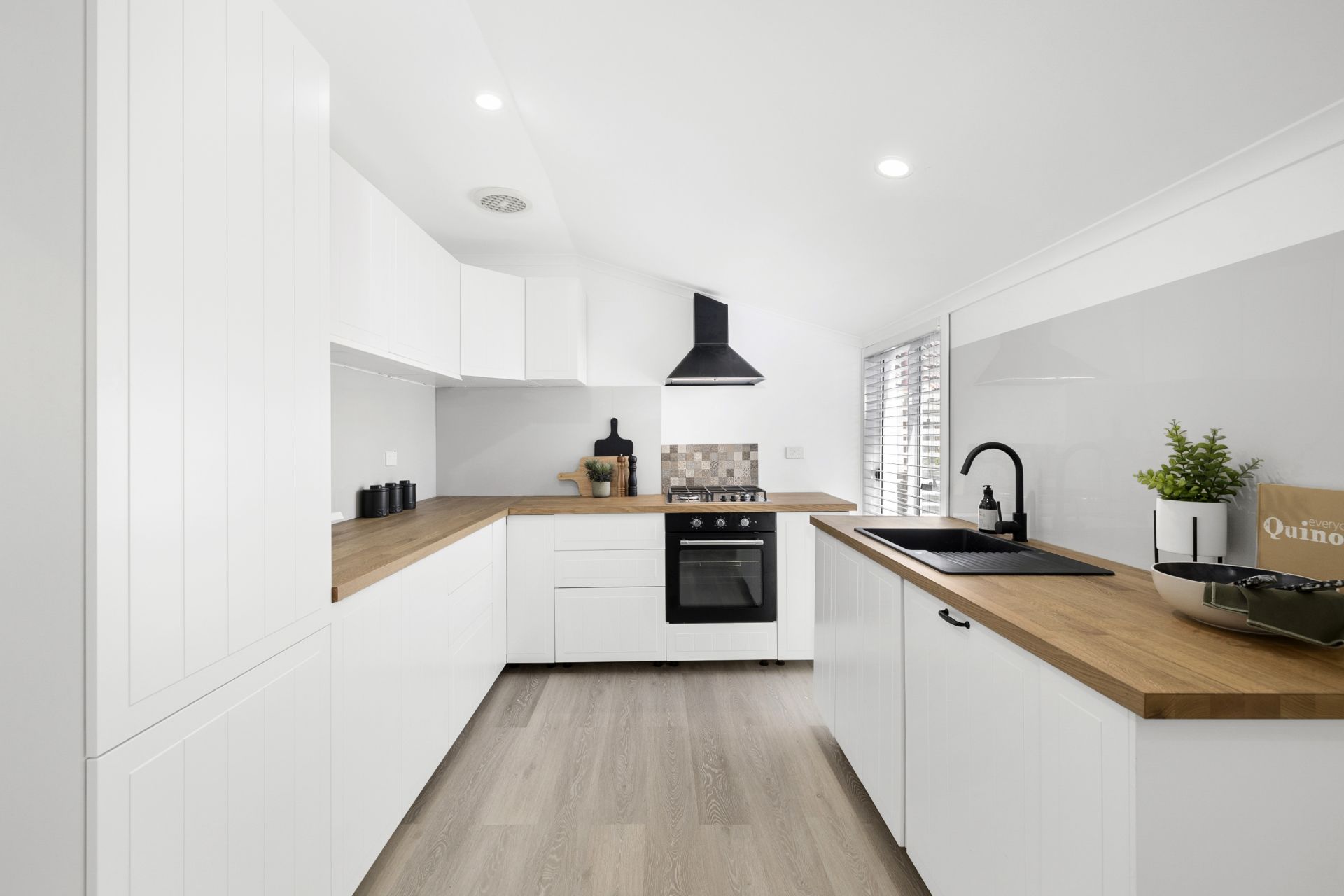 13 Napier Street Black Hill VIC, Black Hill - Thumbnail 5
