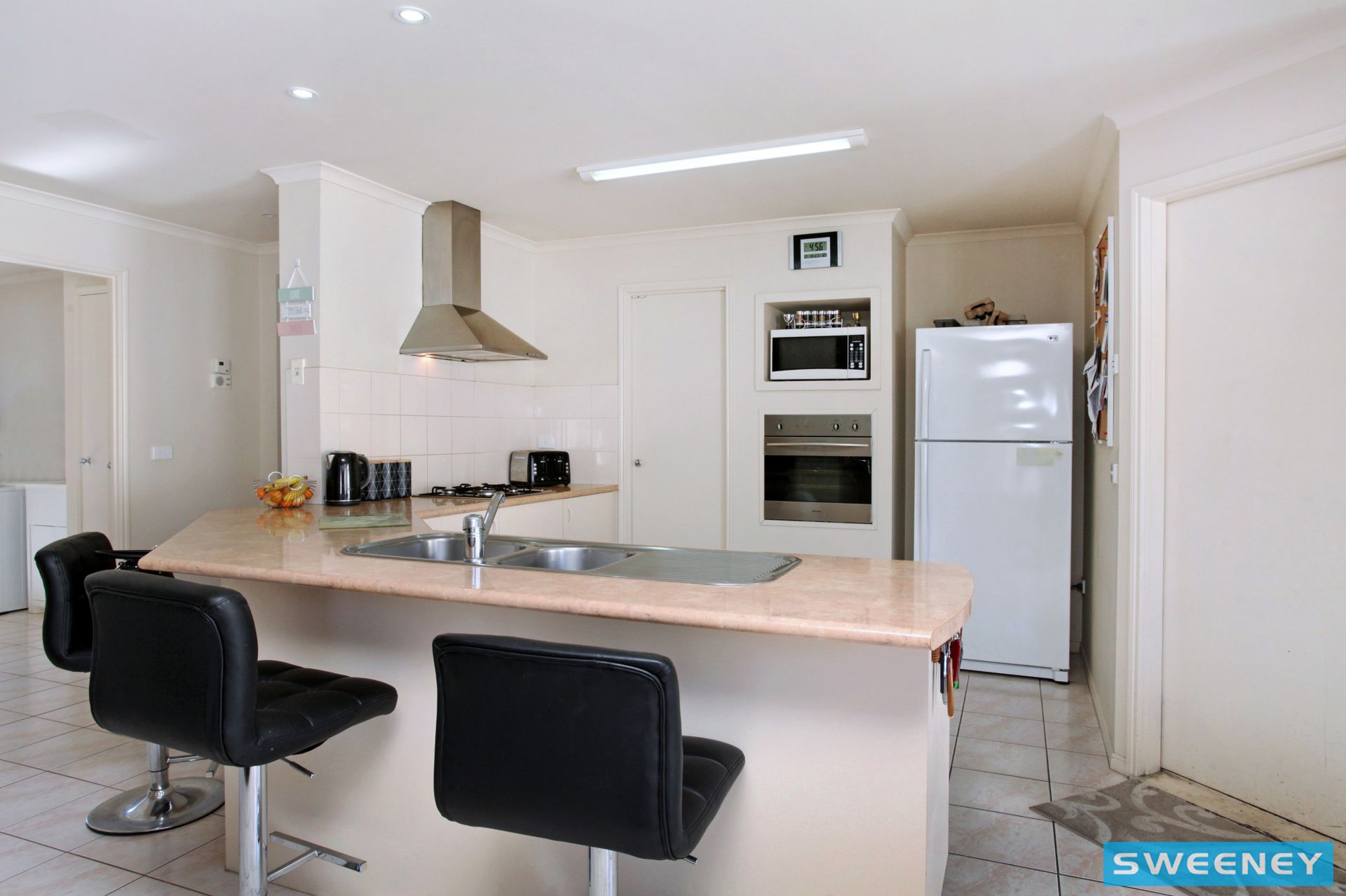 7 Daintree Retreat, Caroline Springs - Thumbnail 5