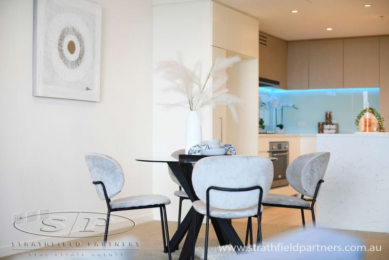 2209/11 Wentworth Place, Wentworth Point, Point - Thumbnail 8