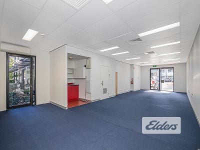 GROUND FLOOR OFFICE WITH 1 CAR PARK!