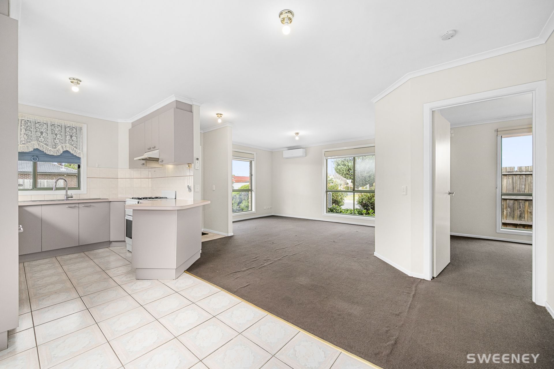 1a Warren Court, Altona Meadows - Thumbnail 4