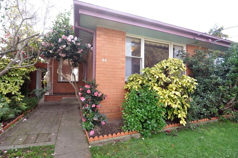 44 Rona Street, Reservoir