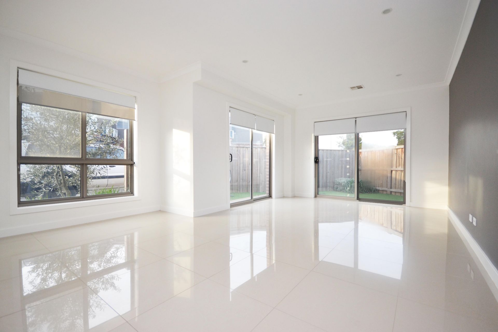 THREE BEDROOM CONTEMPORARY LIVING