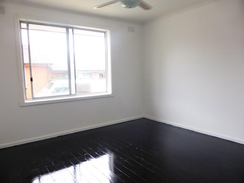 Renovated One Bedroom Unit