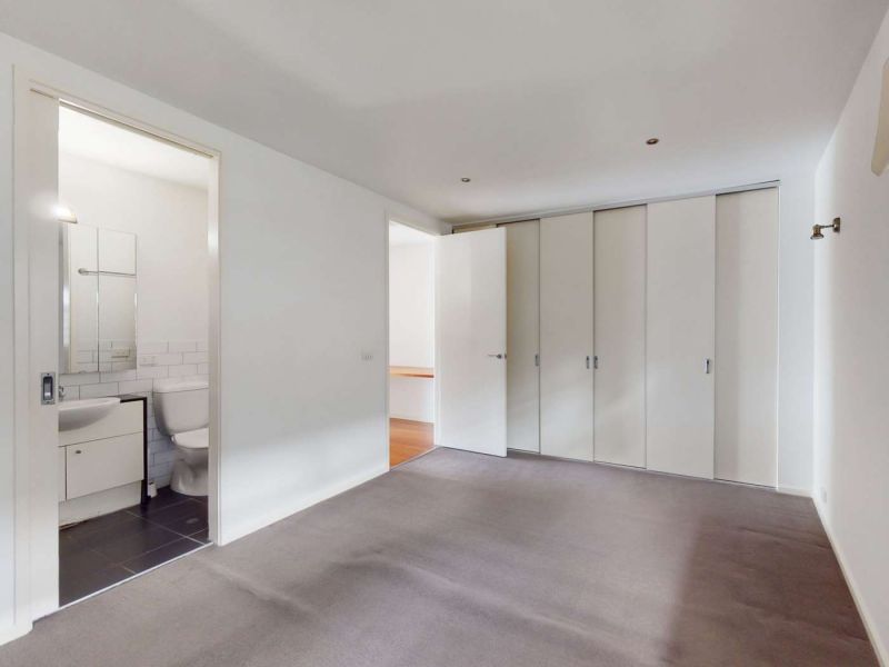 31A Clara Street, South Yarra - Thumbnail 8