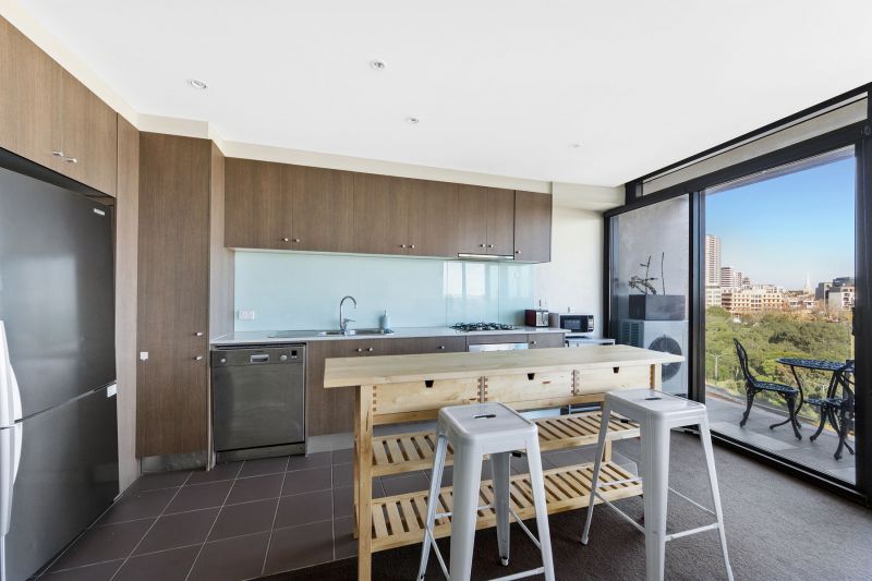 805/83 Queens Road, Melbourne - Thumbnail 5