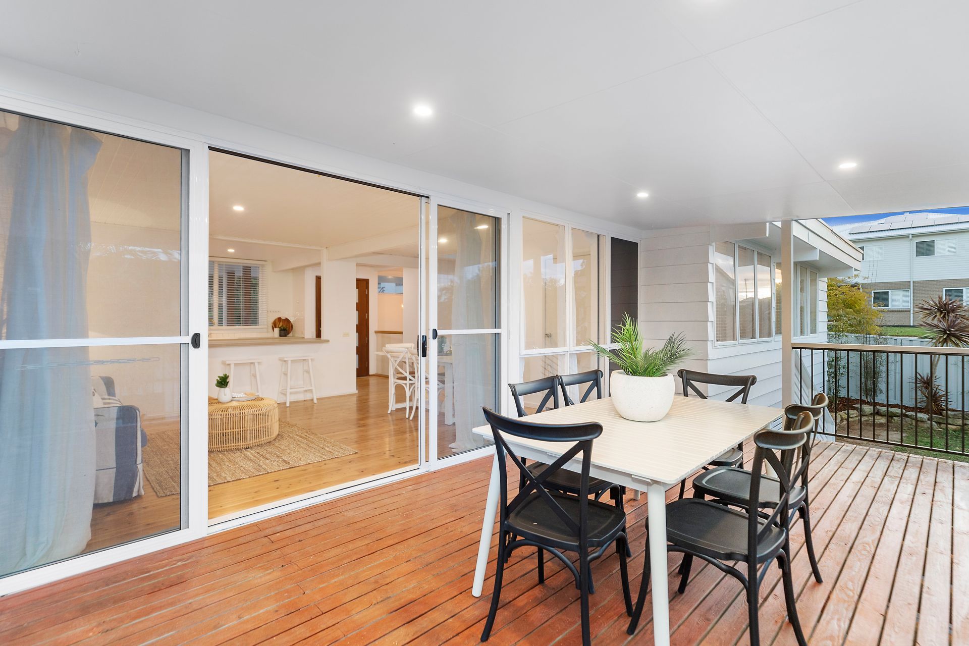 11 Curzon Avenue, Bateau Bay Whiteman Property