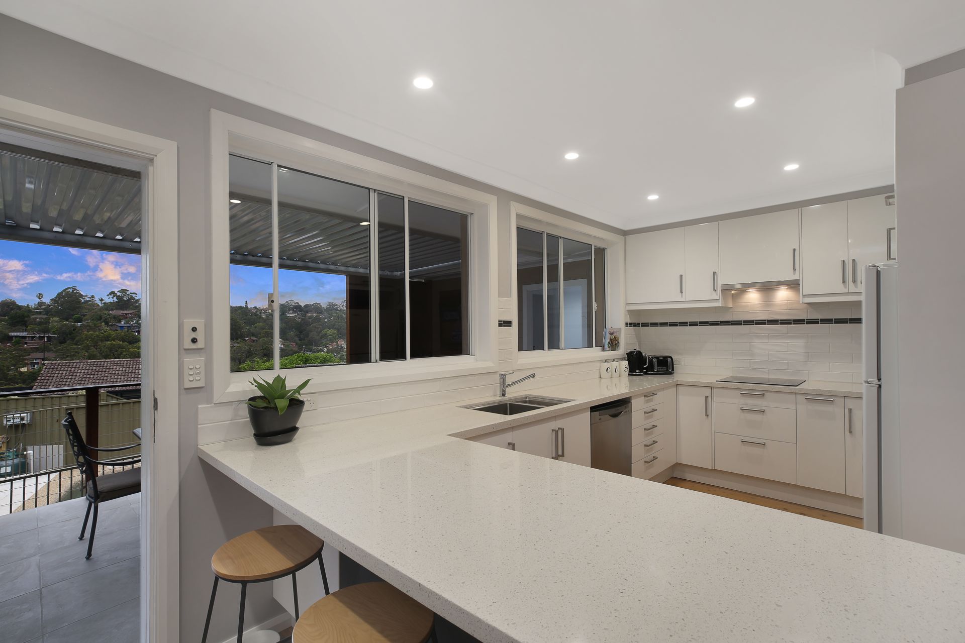 6 Old Bush Road, Yarrawarrah, Yarrawarrah - Thumbnail 5