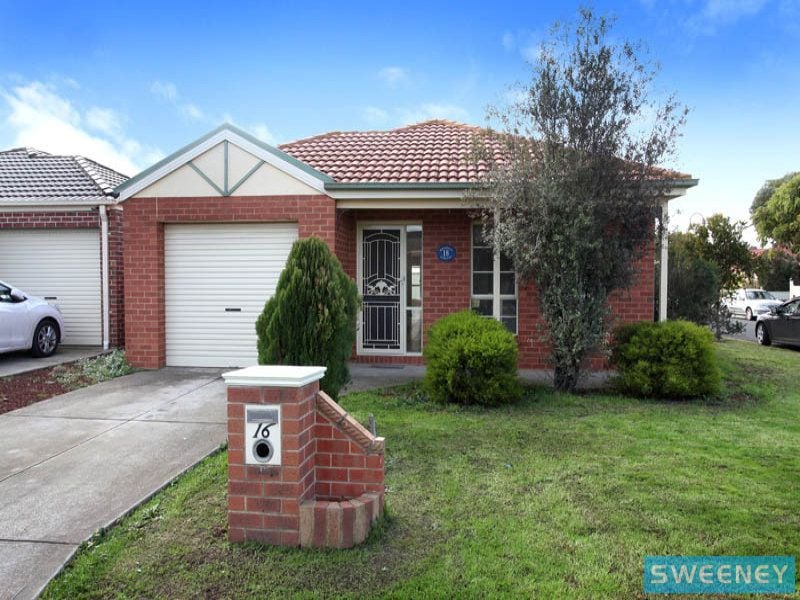 16 Wyperfeld Circuit, Caroline Springs - Thumbnail 2