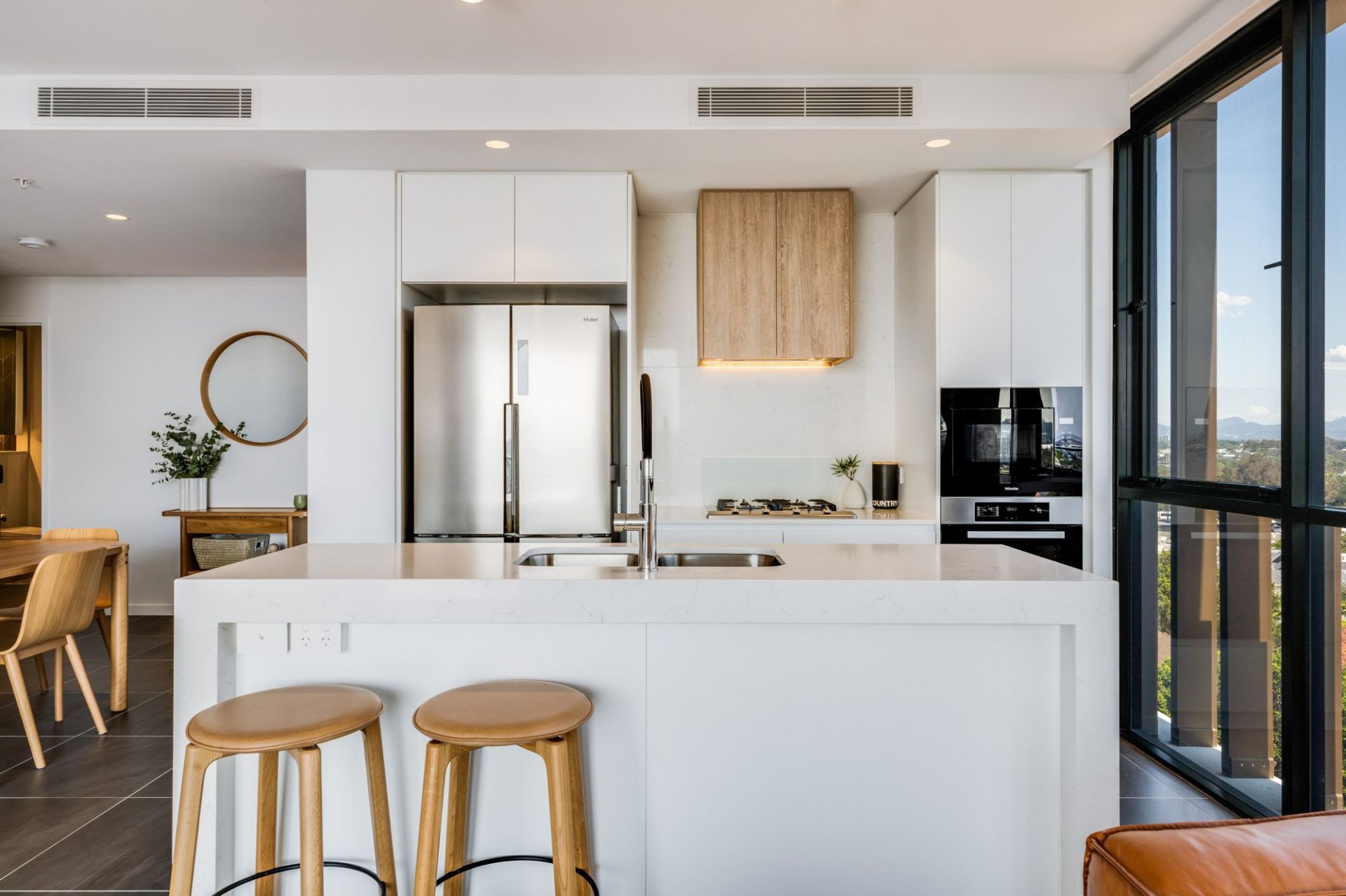 603/28 Dalpura Street, Chevron Island - Thumbnail 4