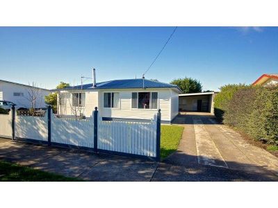 3
 
 
 
  
 
 
 1
 
 
 
  
 
 
 2
 
 
 
 
 
 
 
 70 Ronald Street, DEVONPORT TAS 7310, Devonport - Thumbnail 2