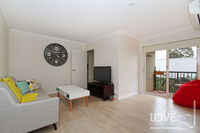 Rejuvenated Low Maintenance Apartment