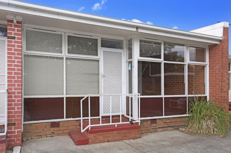 4/71 Pine Street, Reservoir