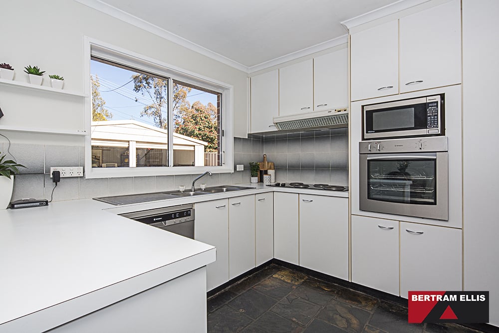 37 Rushbrook Circuit, Isabella Plains - Thumbnail 5