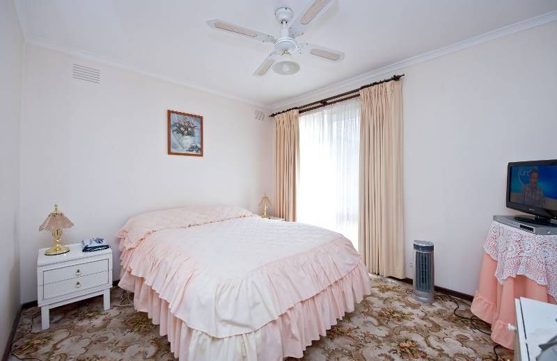 2/9 Carmichael Street, West Footscray - Thumbnail 5