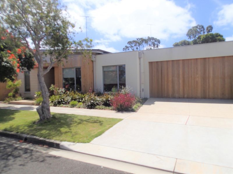 1 Wyatt Street, Ocean Grove VIC 3226