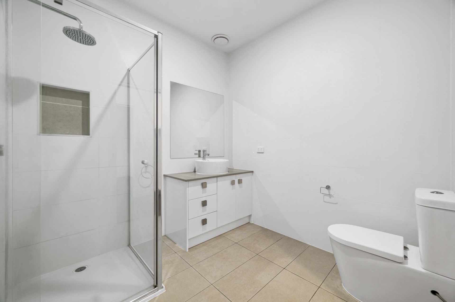 PRISTINE TOWNHOUSE