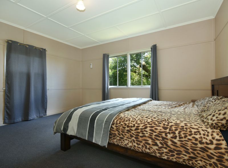 215 West Street, Harristown QLD, Harristown - Thumbnail 7