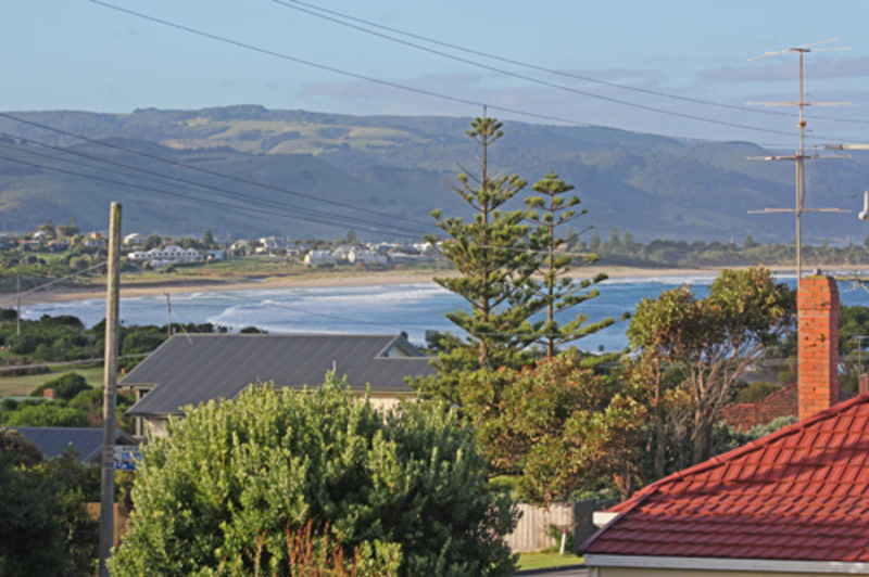5/9 Great Ocean Road, Marengo, VIC