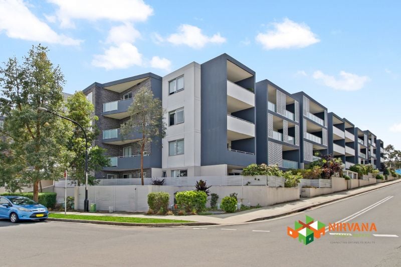 Presidential Pentsuite Walkable to Rouse Hill Town Centre - Welcome to 