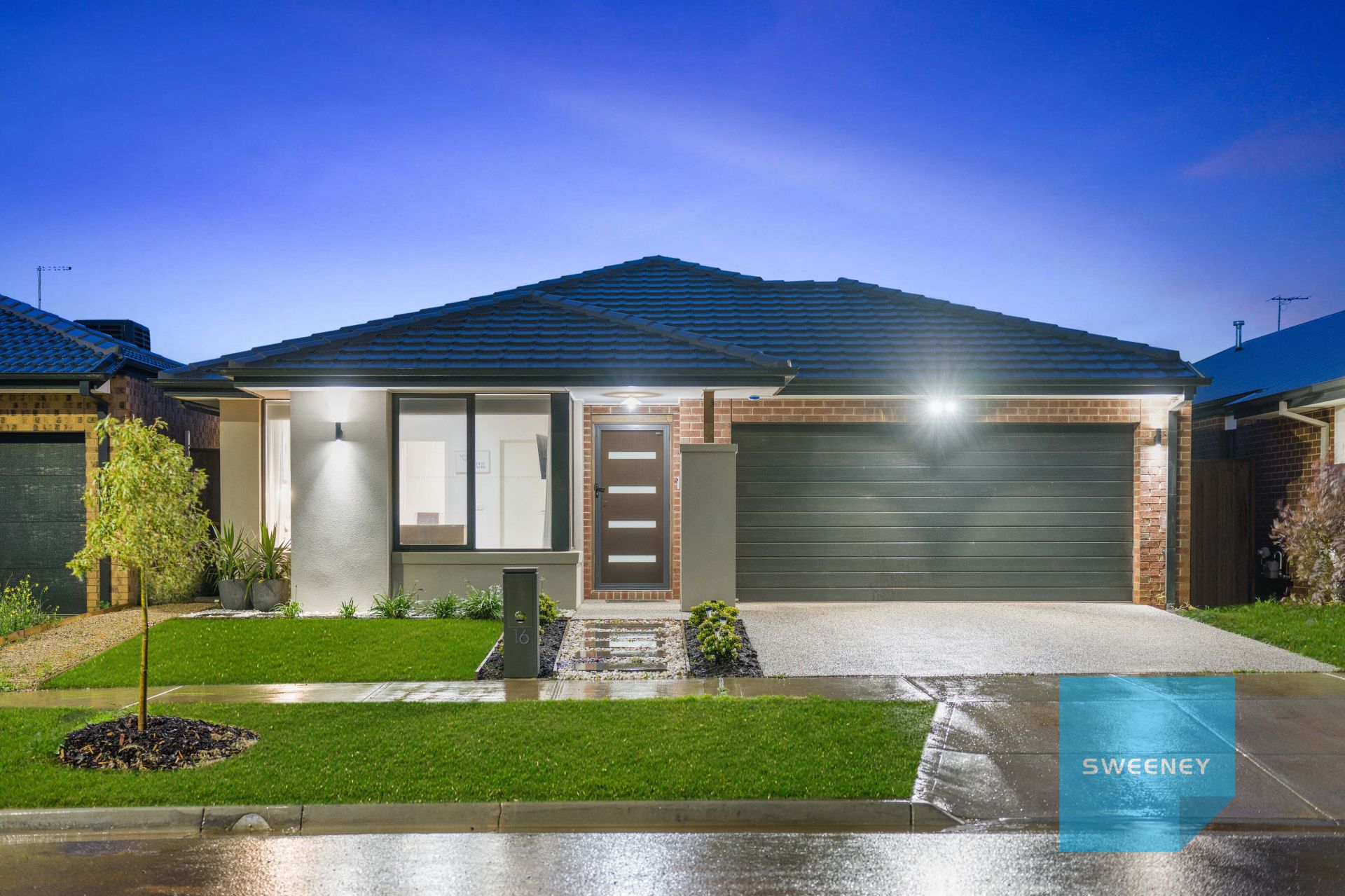 16 Journey Drive, Fraser Rise - Thumbnail 2