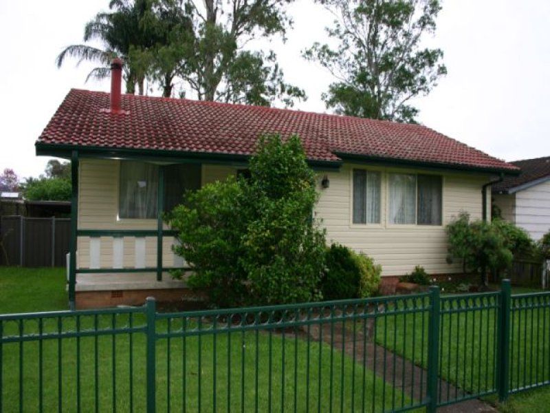 Real Estate For Sale 19 Hibiscus Crescent Macquarie Fields , NSW