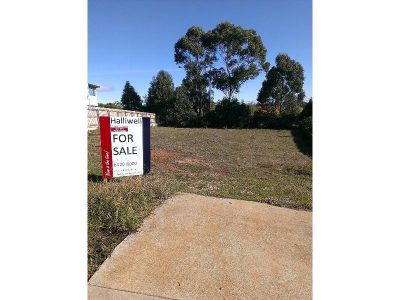 24 Hedstrom Drive, STONY RISE, Stony Rise - Thumbnail 2