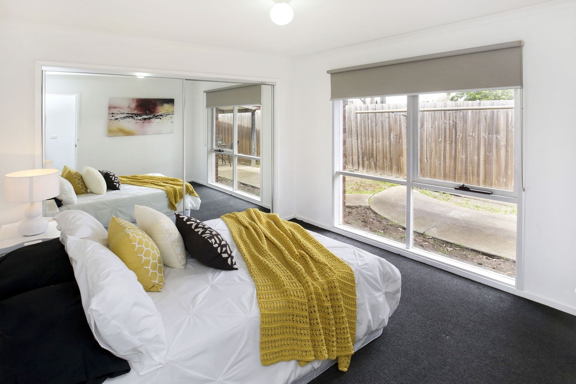 Convenient Living In Mill Park!