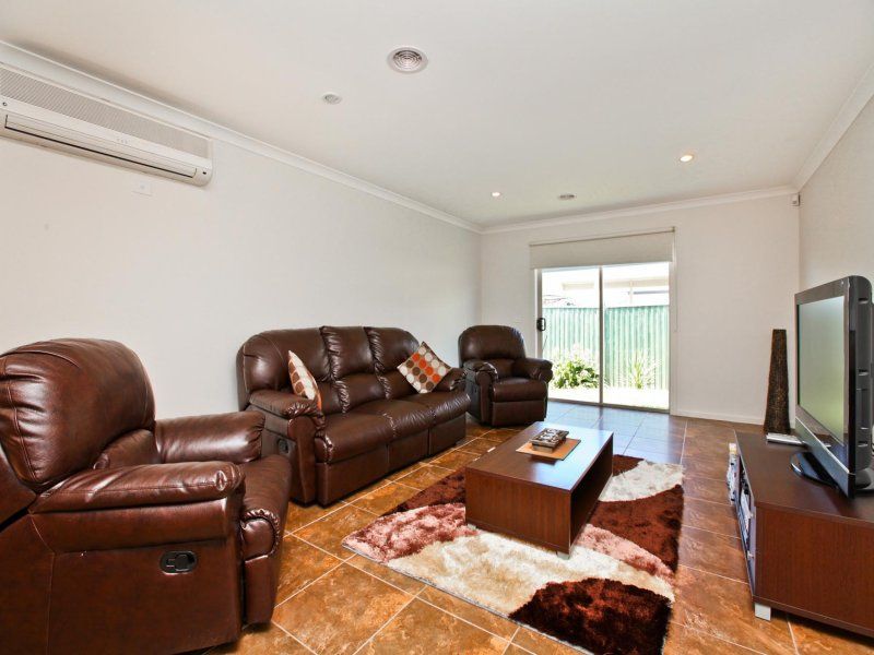 23 Goodenia Way, Caroline Springs - Thumbnail 4