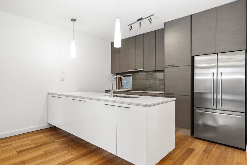1/165 Darebin Road, Thornbury