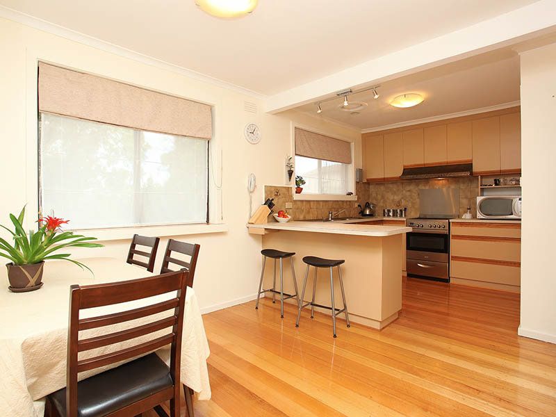 3 Ravenslea Crescent, Deer Park - Thumbnail 5