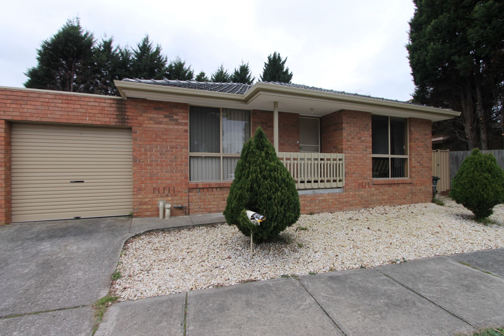 WELL PRICED, FANTASTIC LOCATION!!