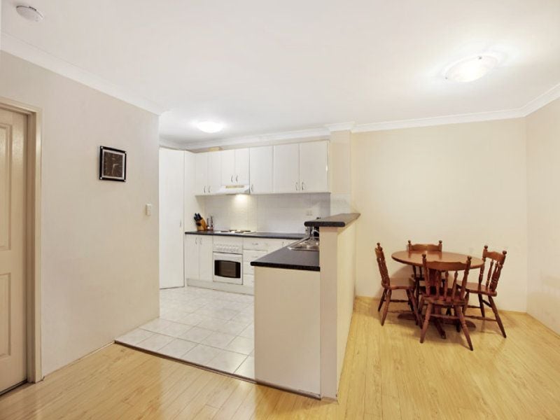 4/6-10 Gray Street, SUTHERLAND, Sutherland - Thumbnail 4