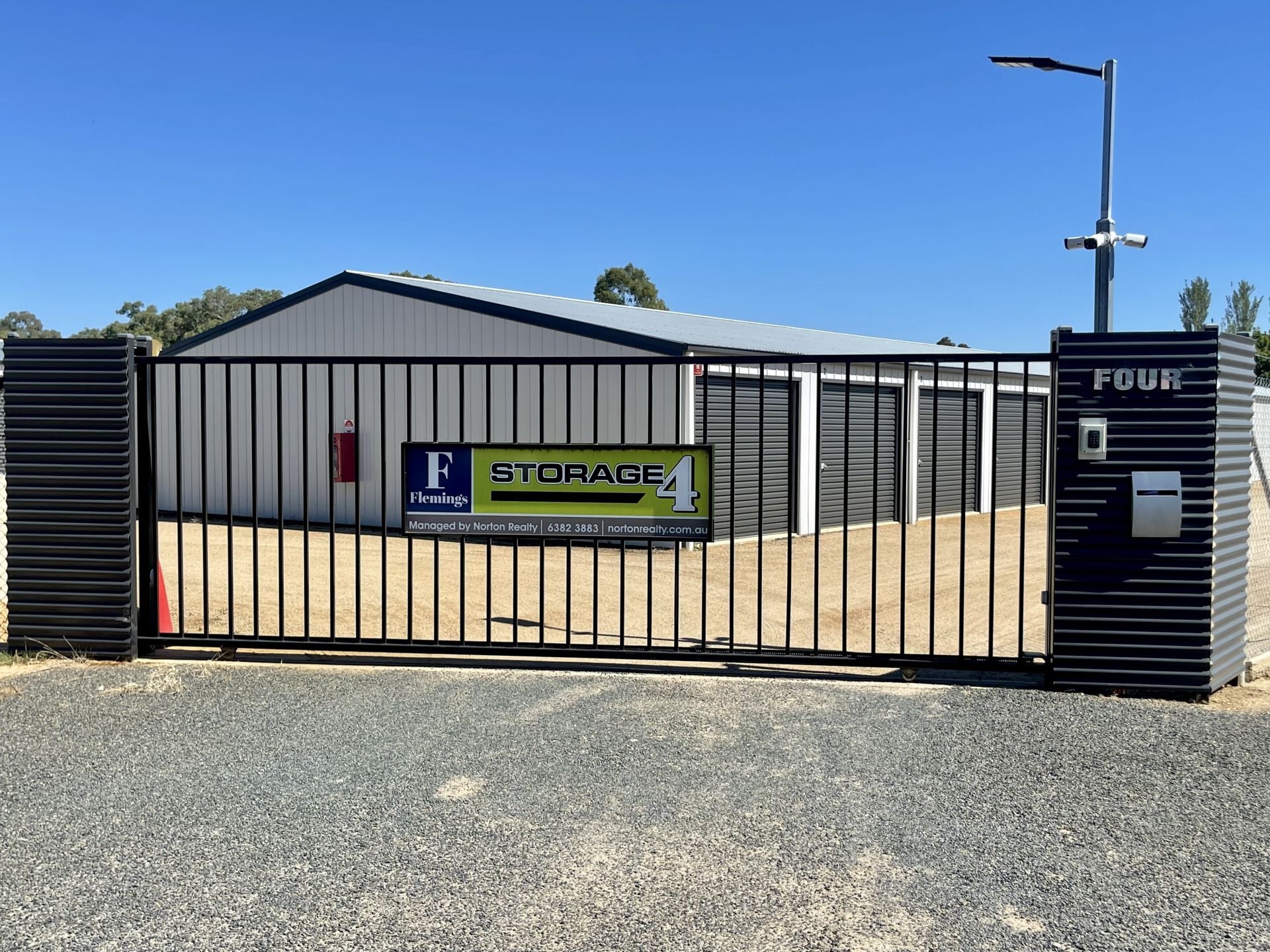 4 Spring Creek Road, Young NSW, Young - Thumbnail 2