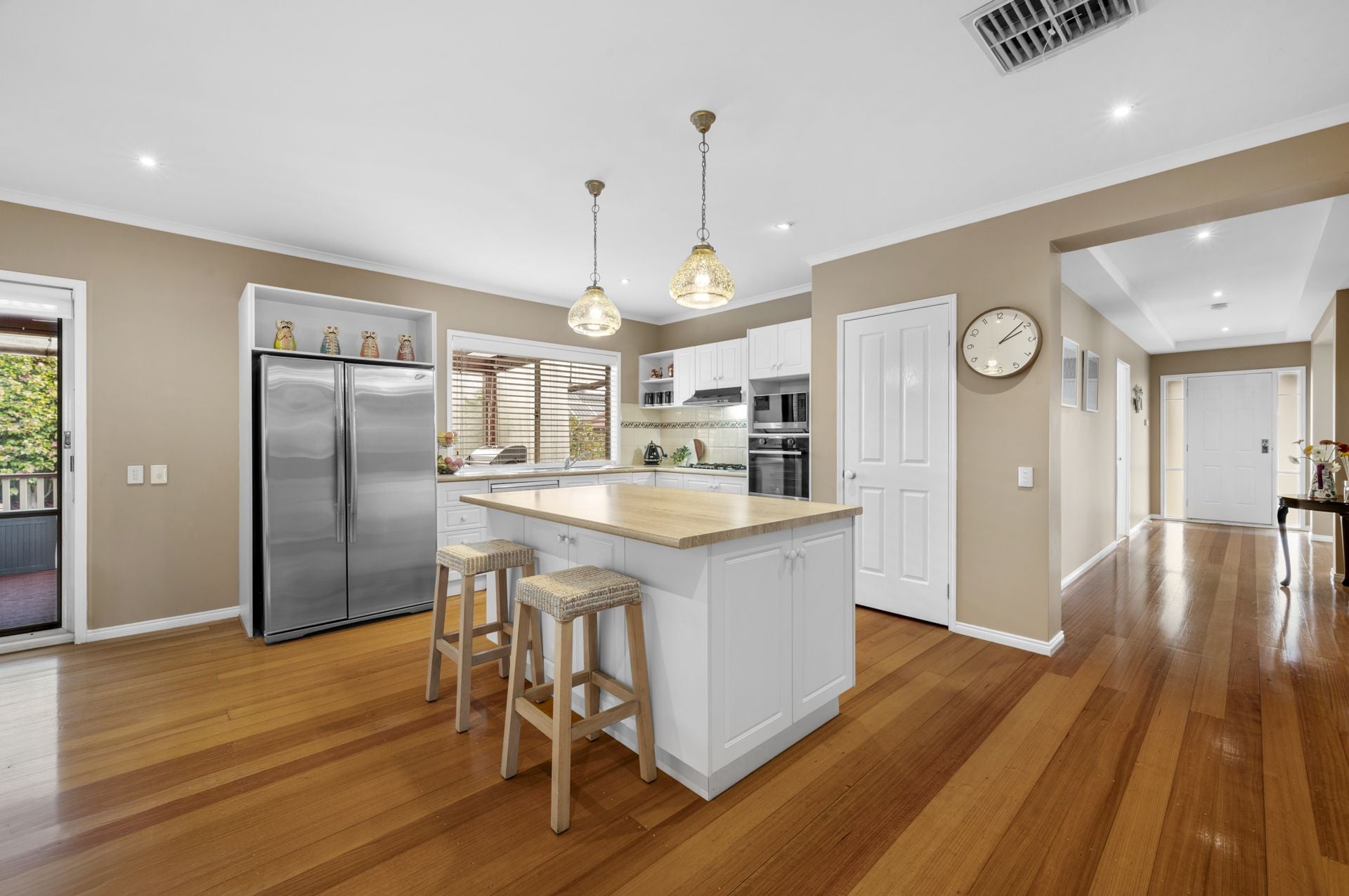 Elegance, Space & Entertainment