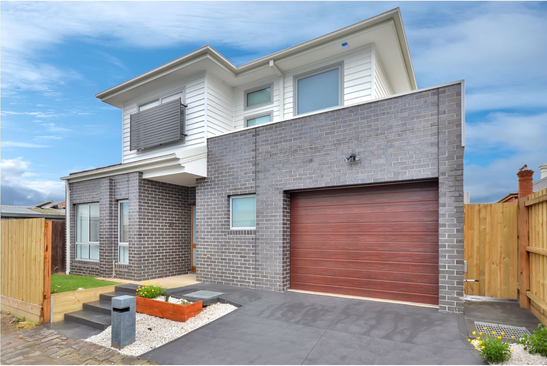 STYISH MODERN LIVING