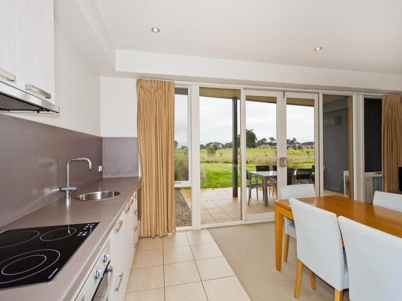 10/110 Tomara Drive BARWON HEADS VIC, Barwon Heads - Thumbnail 3