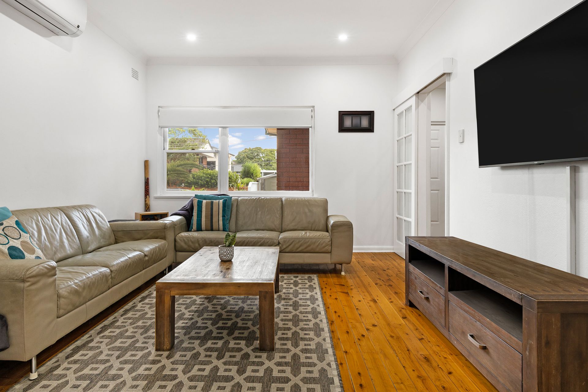 Real Estate For Sale 19 Firmstone Gardens Arncliffe , NSW