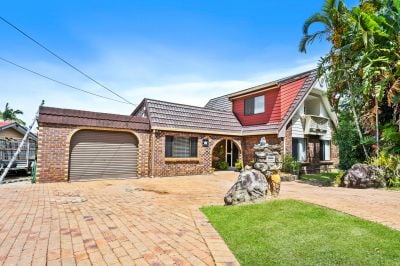 Stunning Family Entertainer with Spectacular Views - MUST BE SOLD!