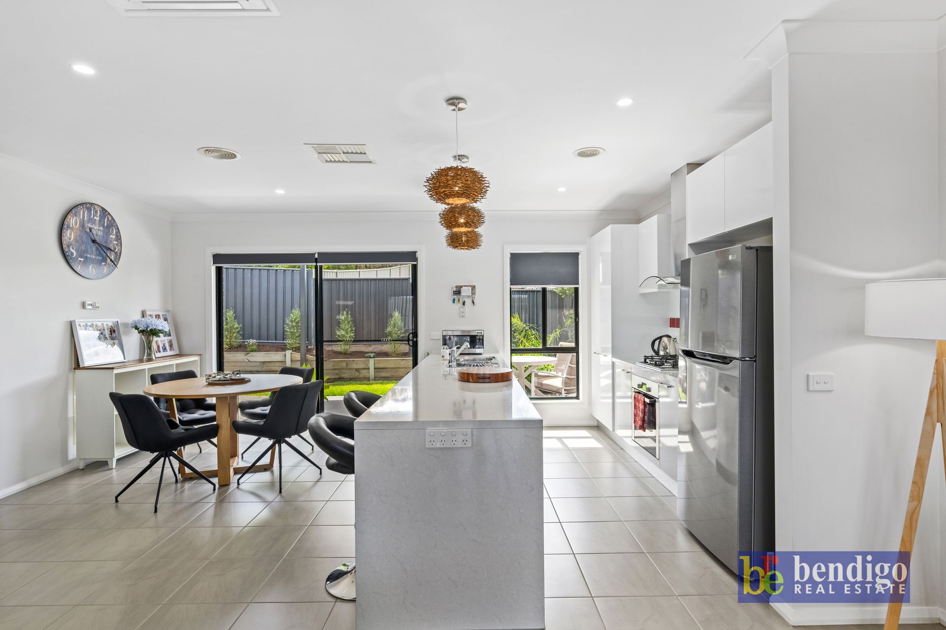 2/96B MacKenzie Street West, Golden Square Bendigo Real Estate