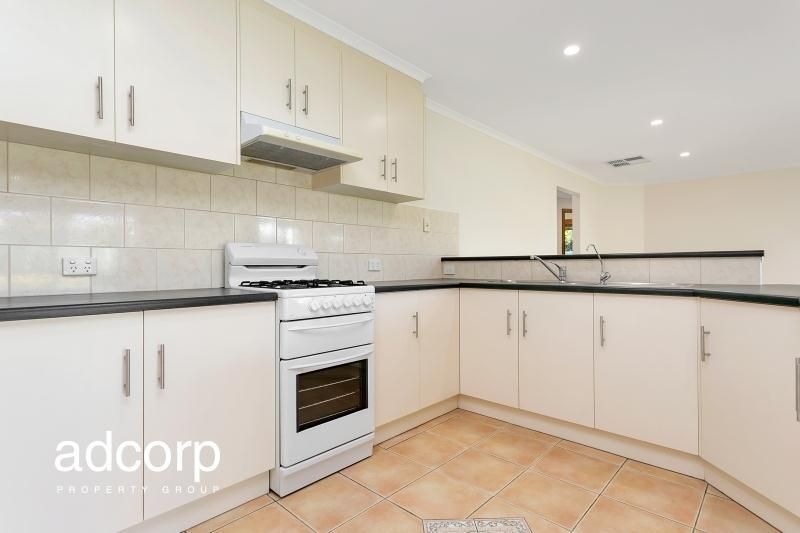 82 Applecross Drive Blakeview SA, Blakeview - Thumbnail 6