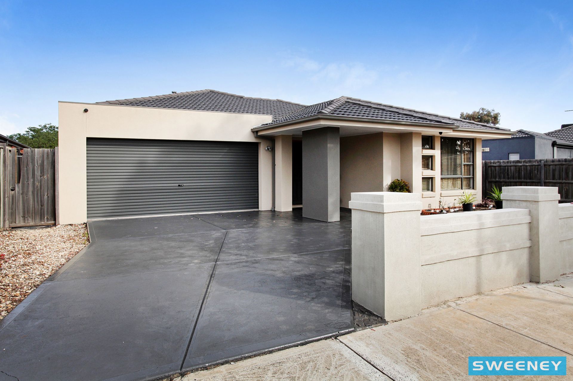 14 Illawarra Circuit, Taylors Hill - Thumbnail 2