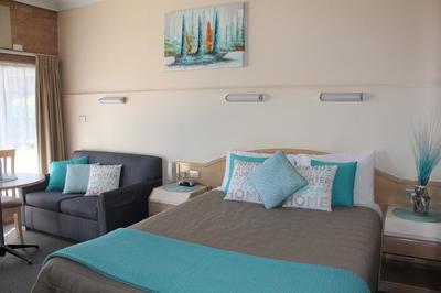 MOTEL LEASEHOLD FOR SALE - STRONG CORPORATE REGIONAL CITY