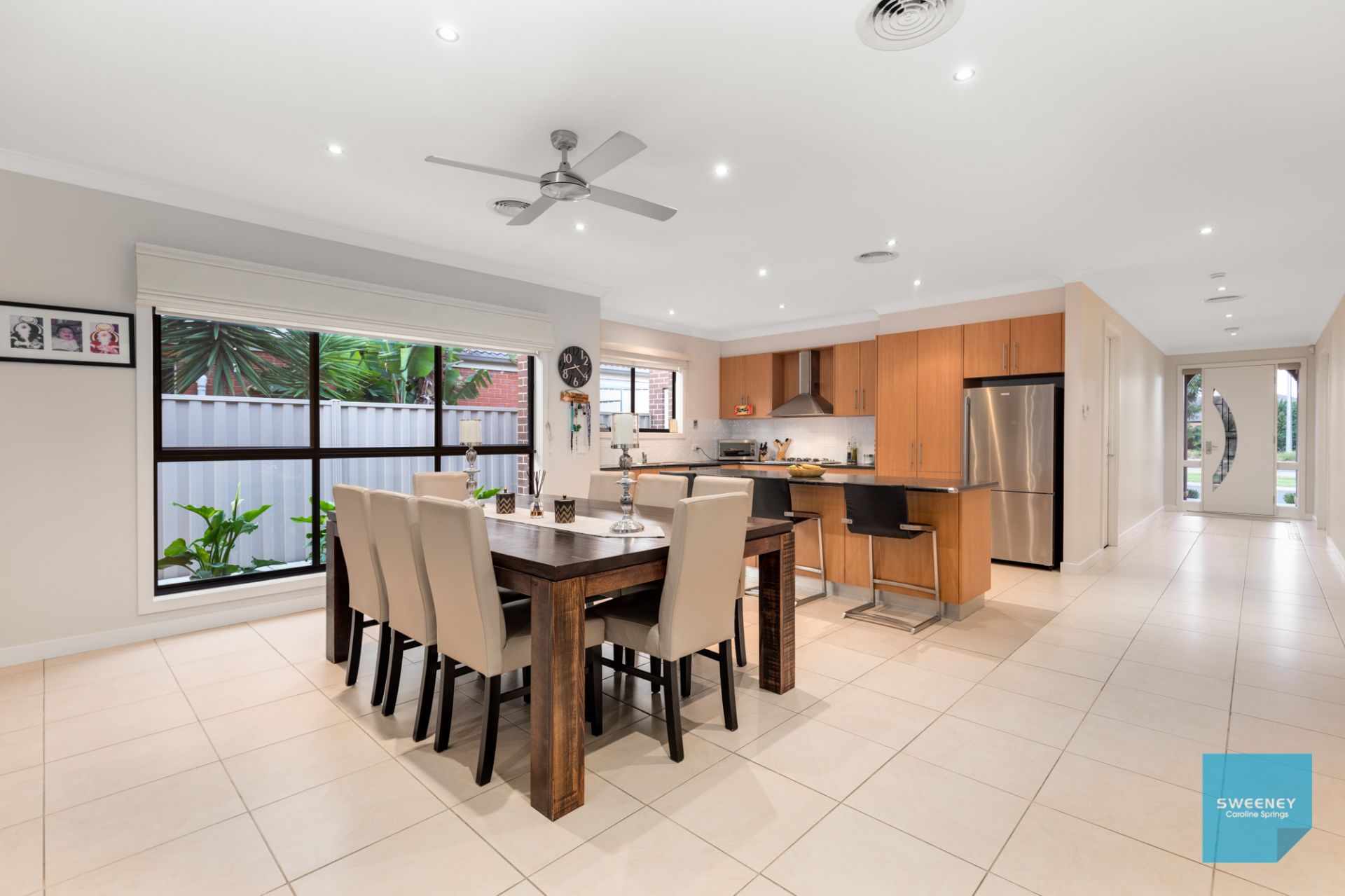 27 Gisborne Way, Caroline Springs - Thumbnail 4