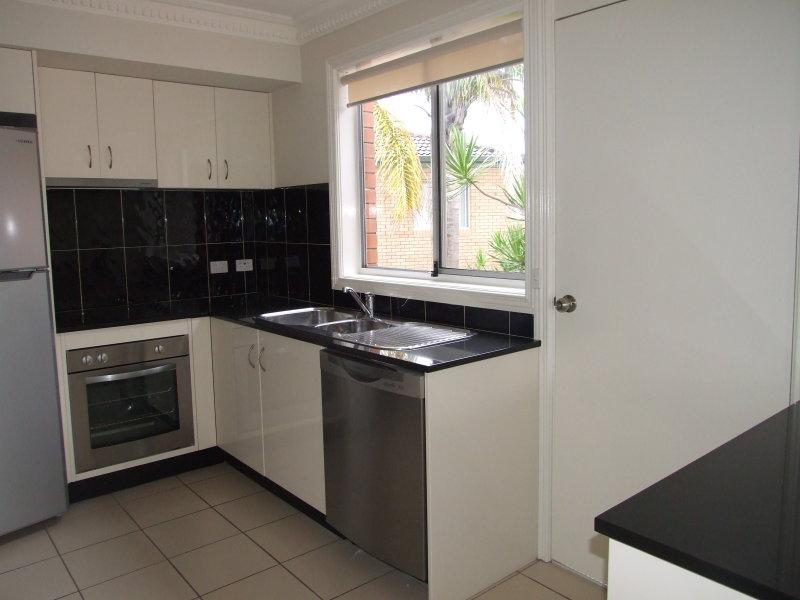 4/51 Edward Street ALEXANDRA HEADLAND QLD, Alexandra Headland - Thumbnail 3