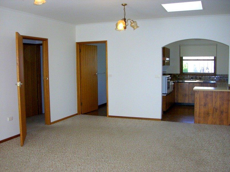 4/3 Walker Street, Anglesea, VIC, Anglesea - Thumbnail 2