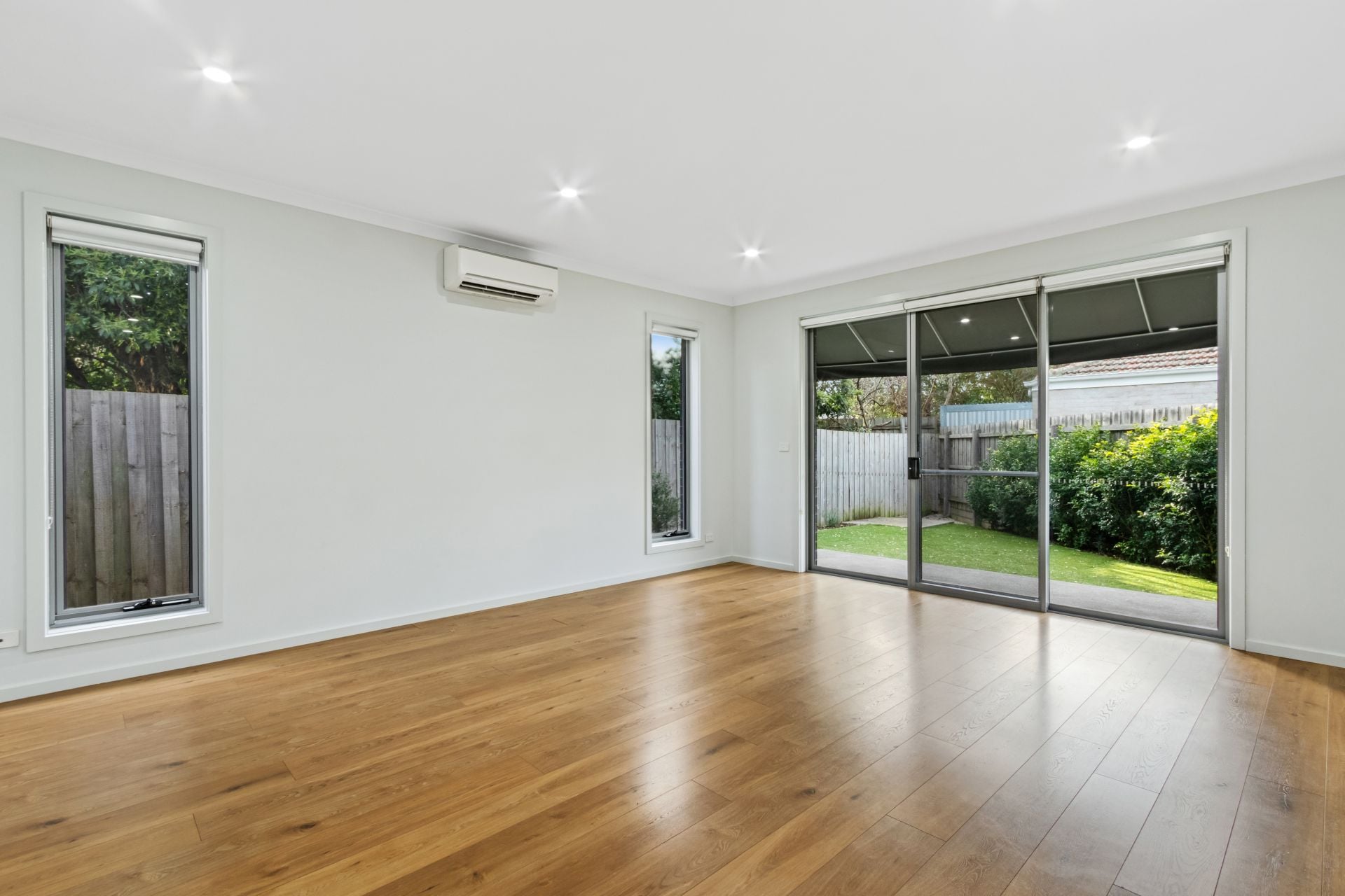 Immaculate townhouse in Prime Location