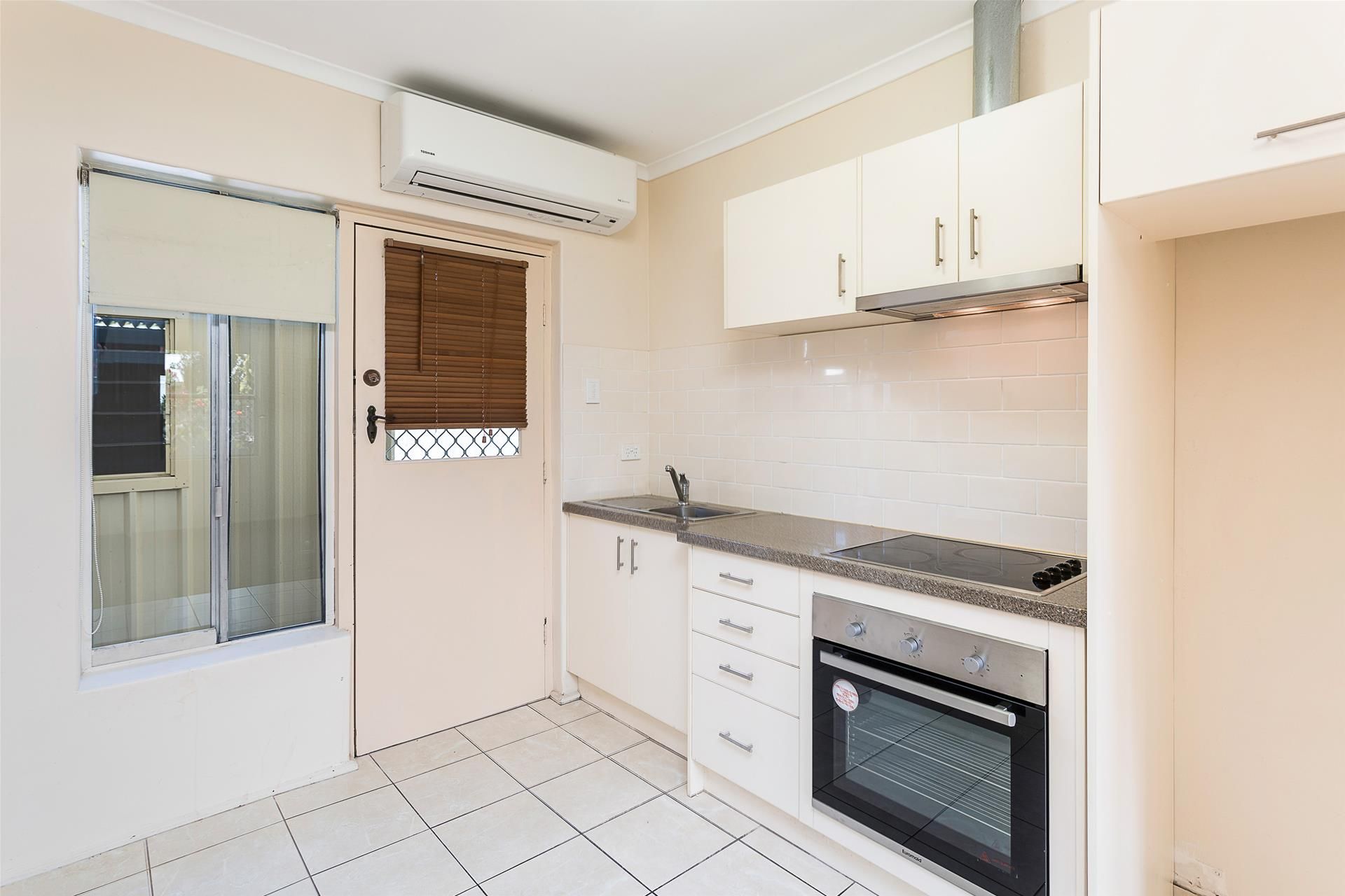 1/7 Hood Street Hillcrest SA, Hillcrest - Thumbnail 4