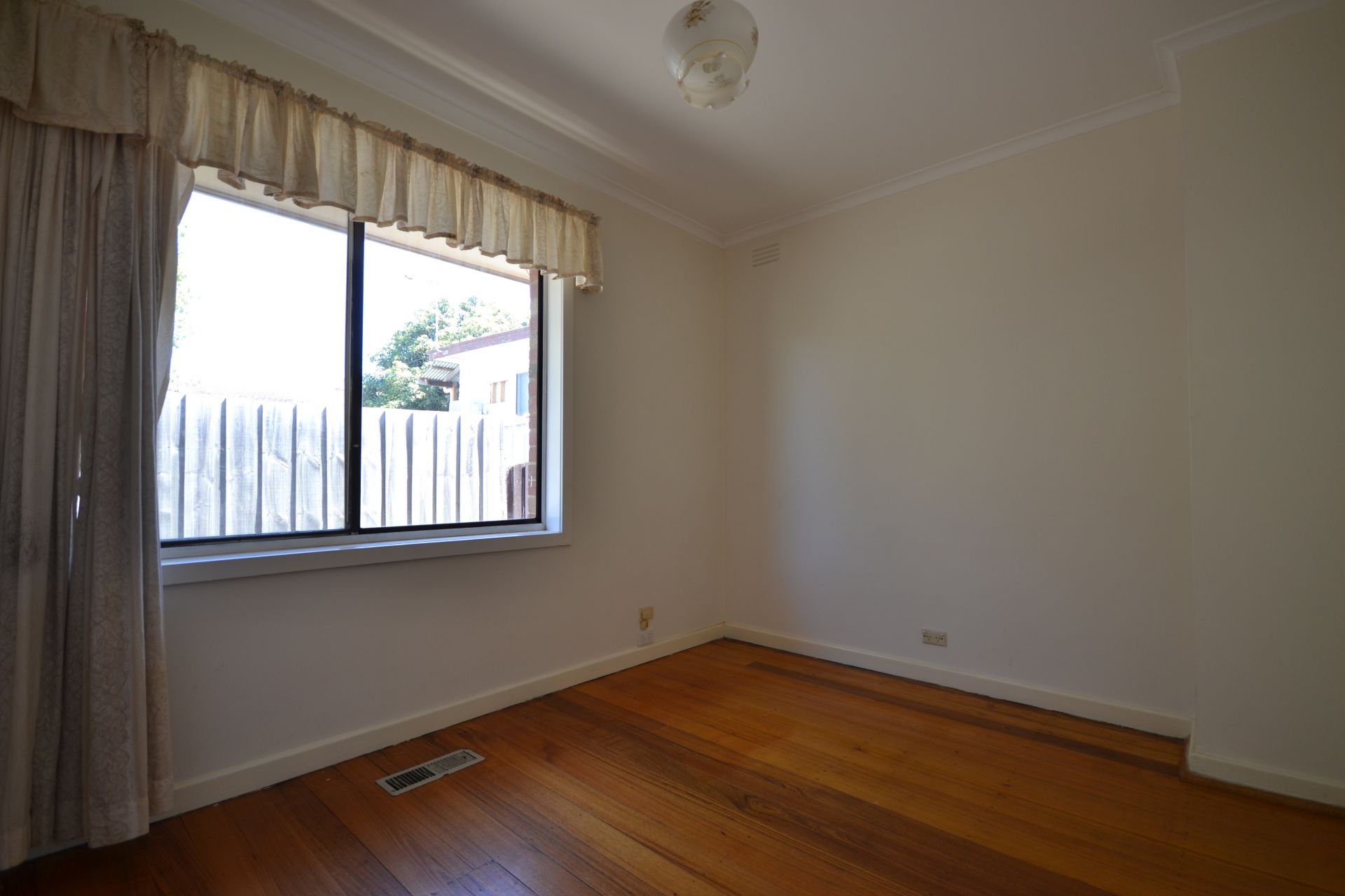 SPACIOUS HOUSE FIT FOR YOU